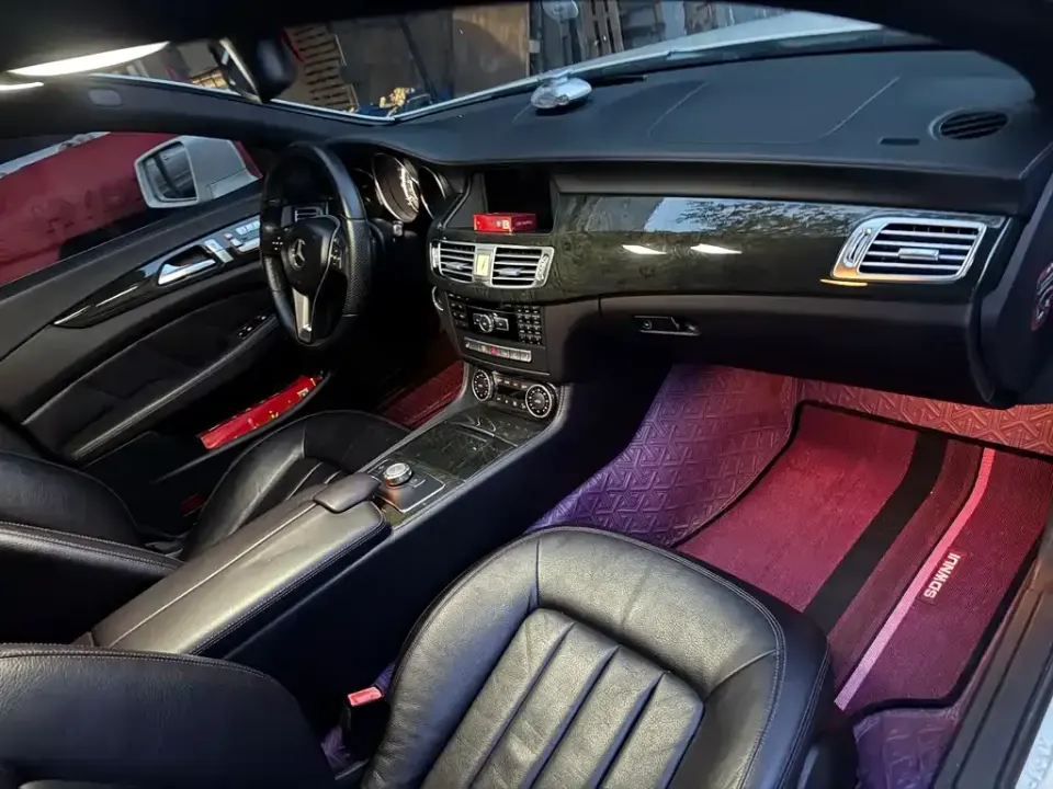 Mercedes-Benz CLS