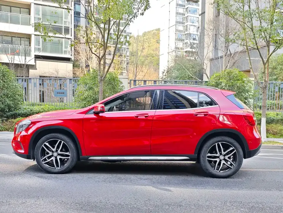 Mercedes-Benz GLA