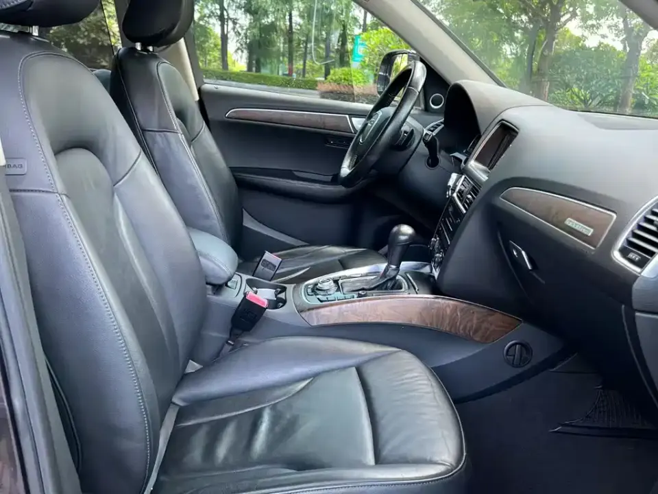 Audi Q5 (Import)