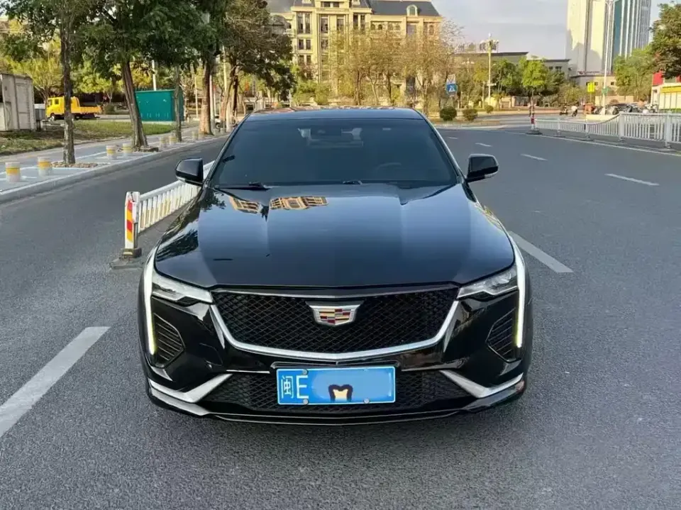 Cadillac CT4