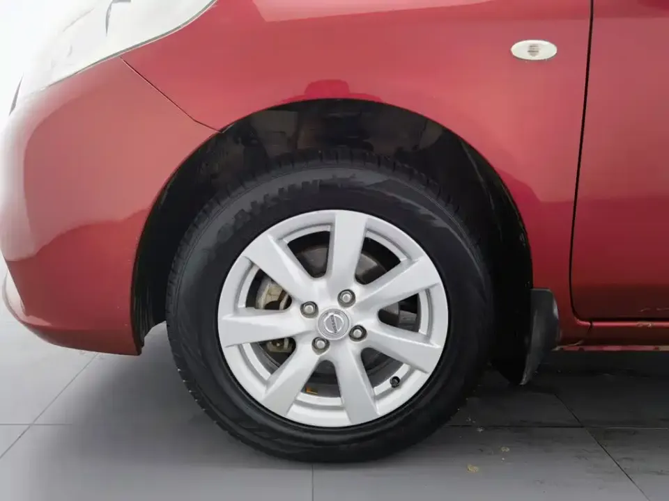 Nissan Sunny