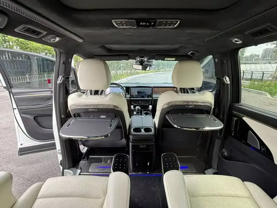 GAC Trumpchi M8