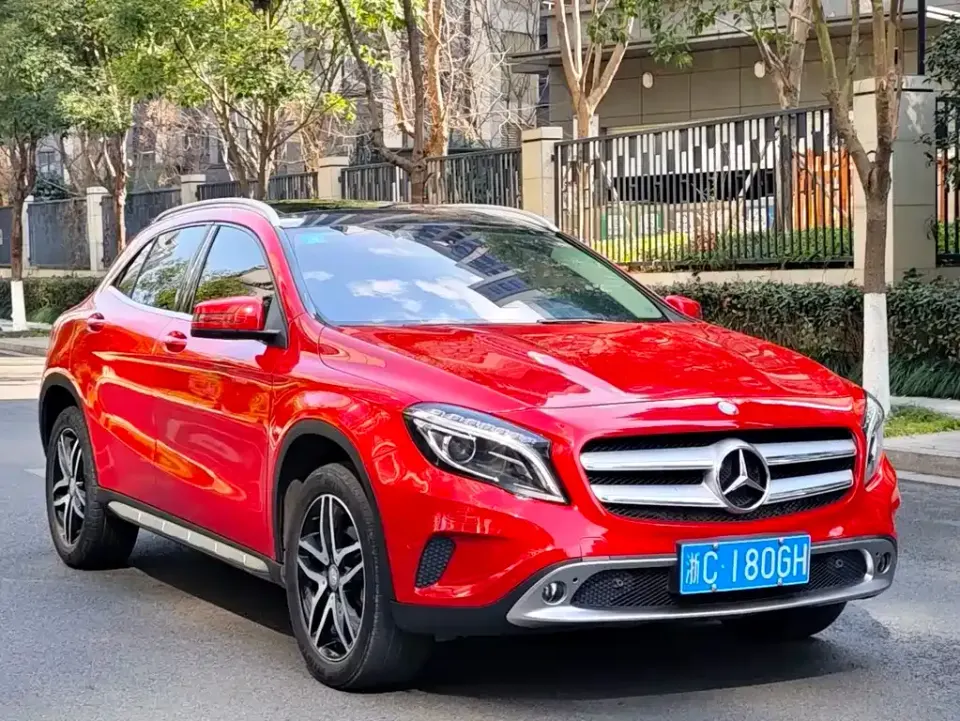 Mercedes-Benz GLA