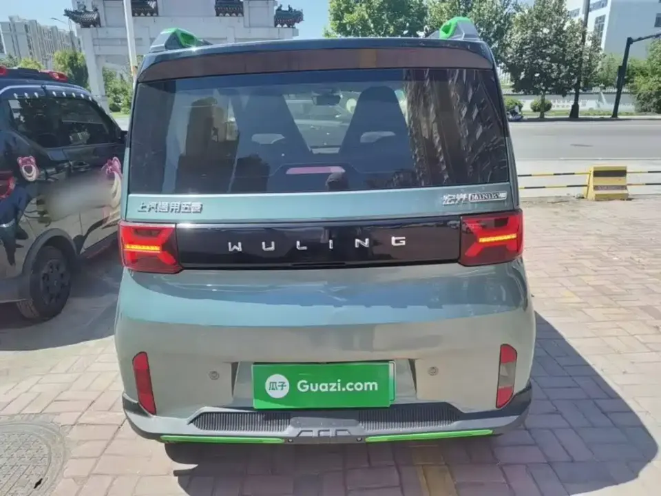 Wuling MINIEV