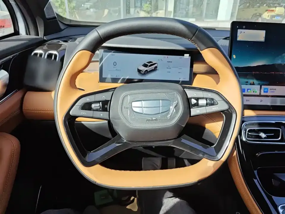 Geely Boyue L