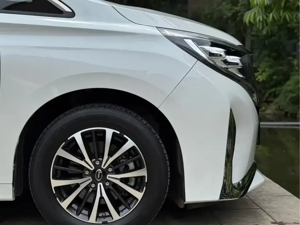 GAC Trumpchi M8