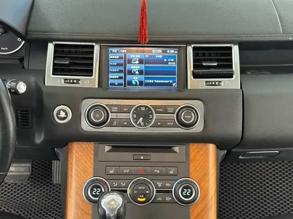 Land Rover Sport