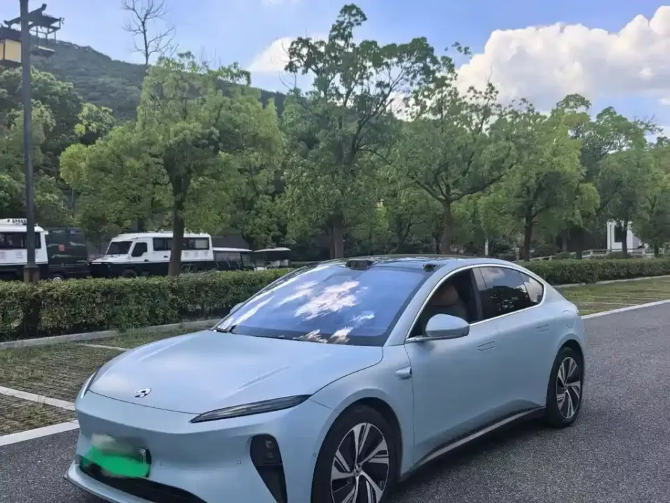 Nio ET5