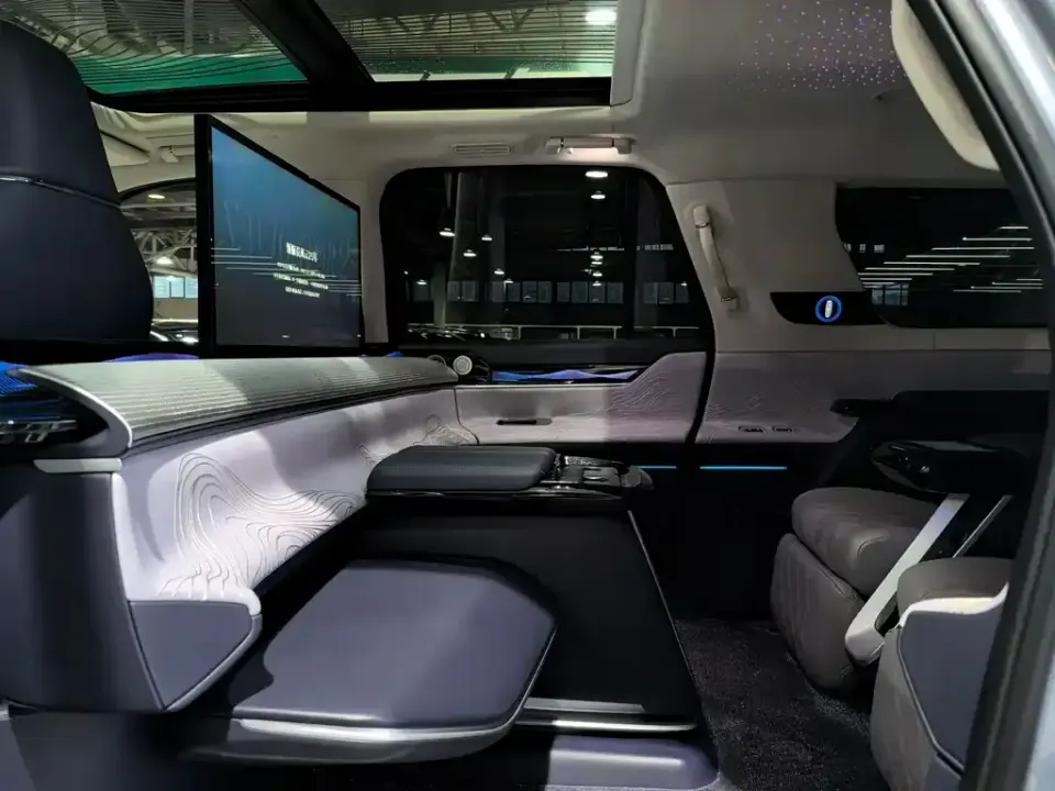 Lincoln Navigator One