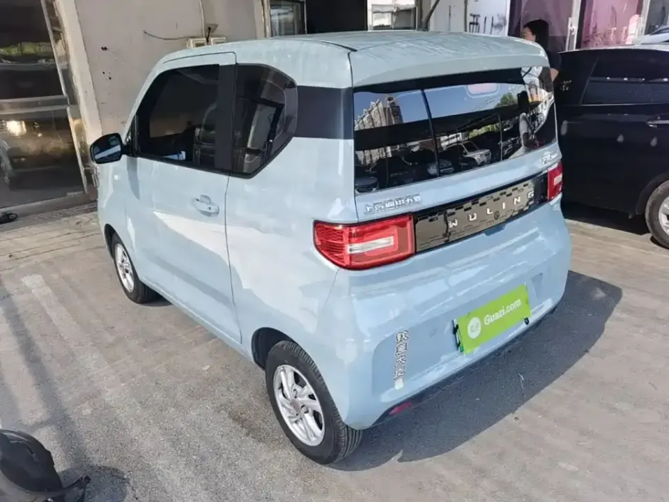 Wuling MINIEV