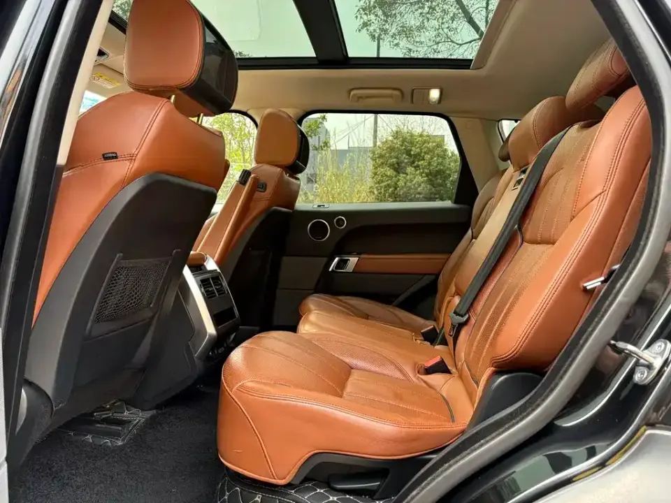 Land Rover Sport