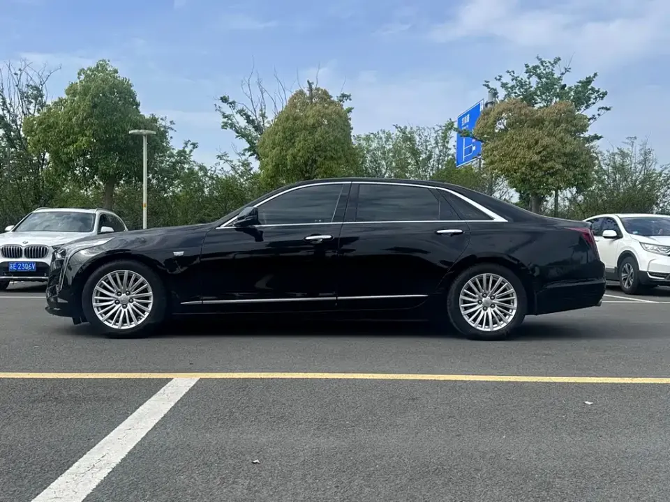 Cadillac CT6