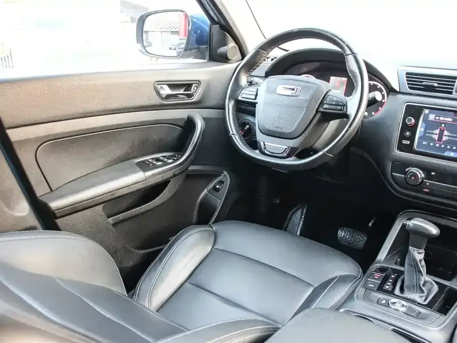 Qoros Qoros 5