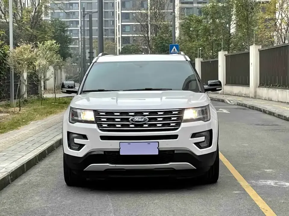 Ford Explorer (Import)