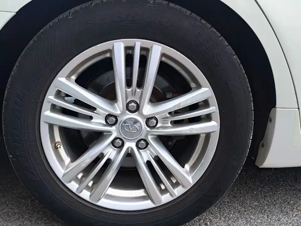 Infiniti G