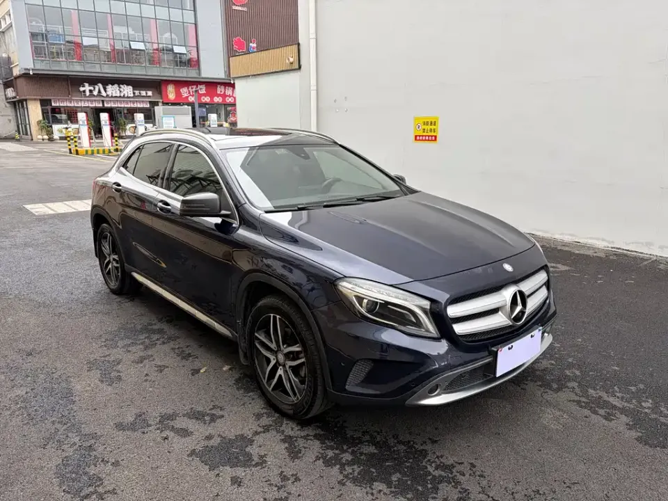 Mercedes-Benz GLA