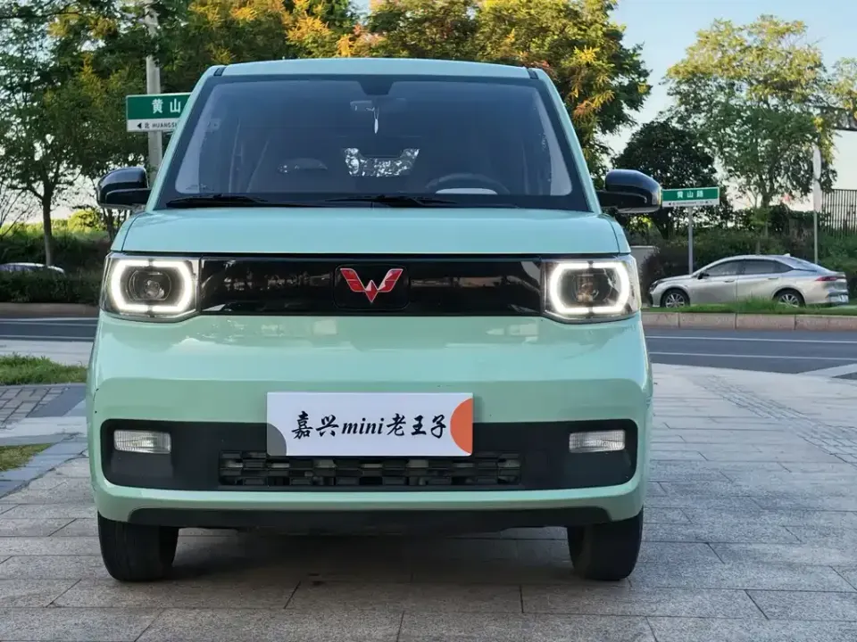 Wuling MINIEV