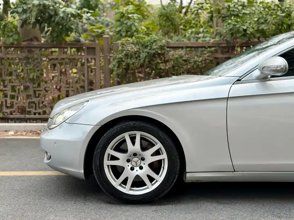 Mercedes-Benz CLS