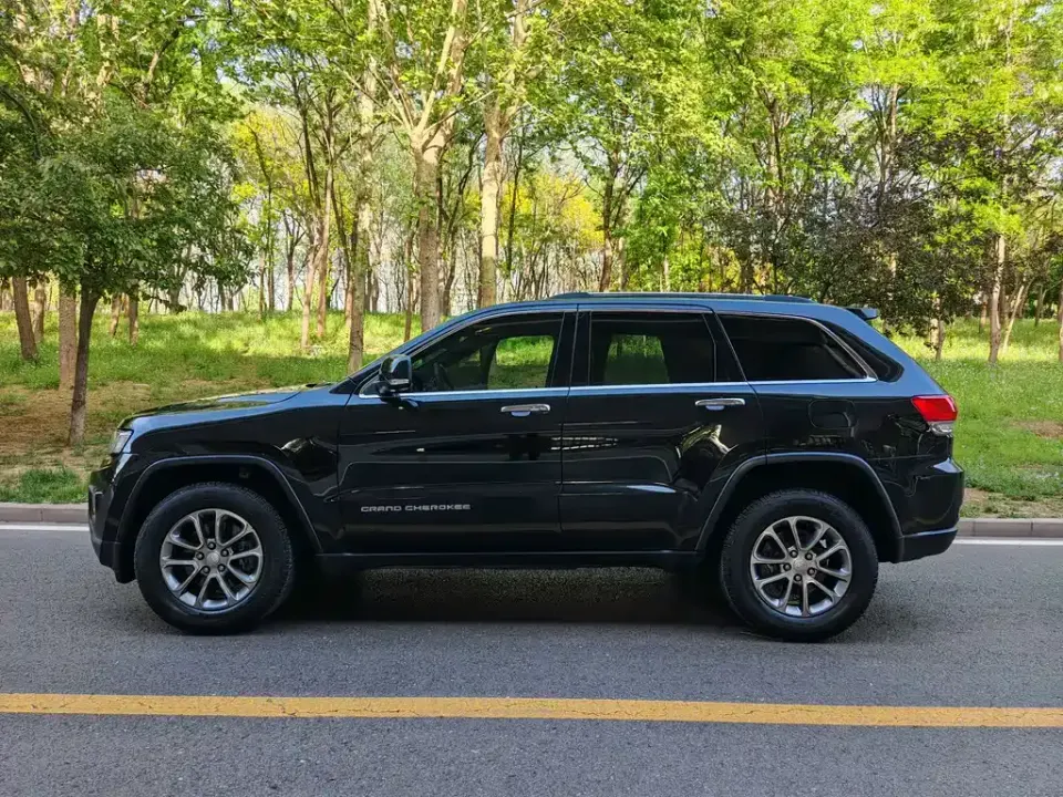 Jeep Grand Cherokee (Import)