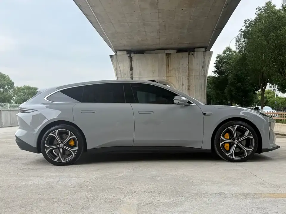 Nio ET5T