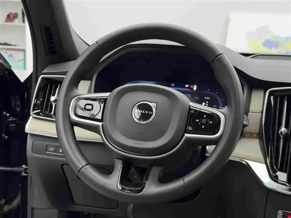 Volvo XC90 PHEV