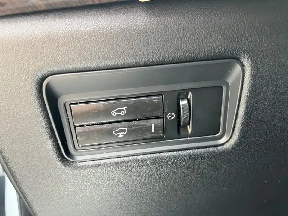 Land Rover Sport