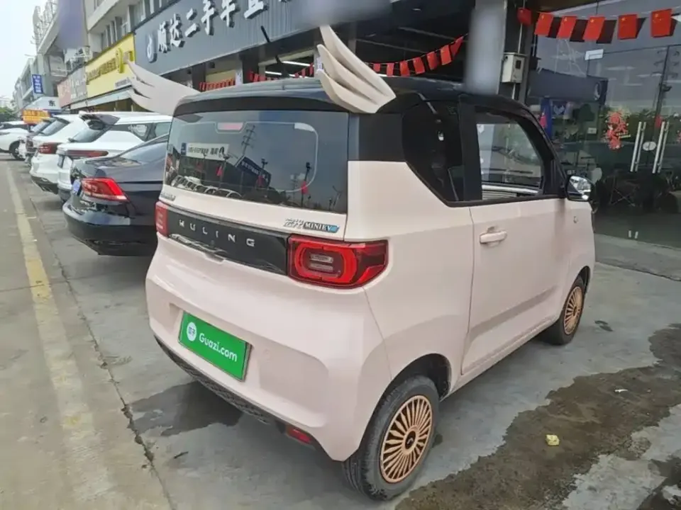 Wuling MINIEV
