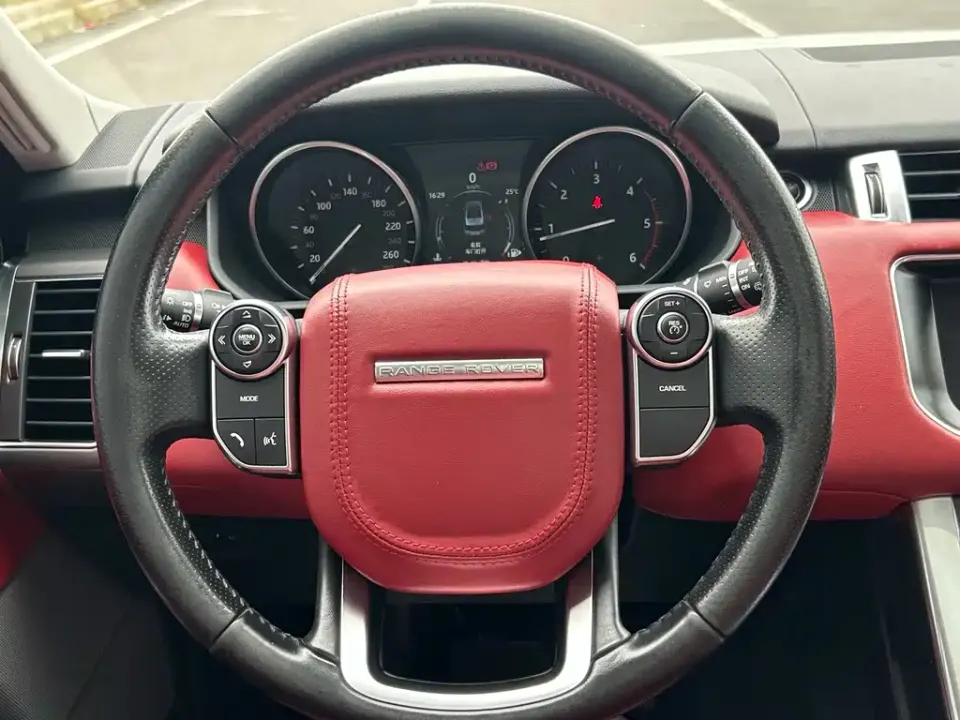 Land Rover Sport