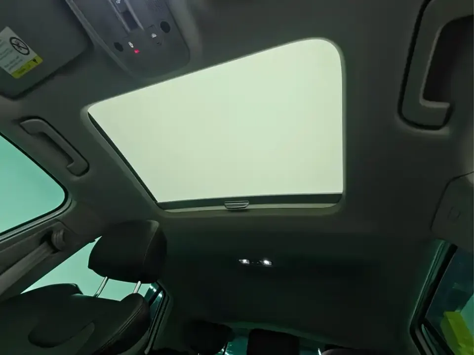 Audi Q2L e-tron