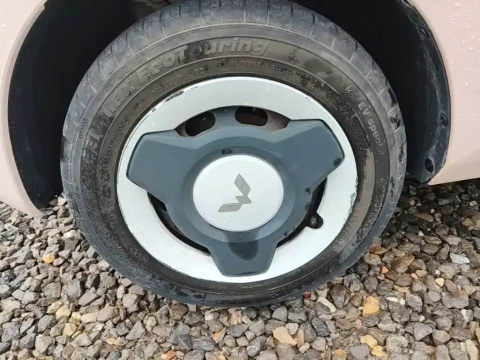 Wuling MINIEV