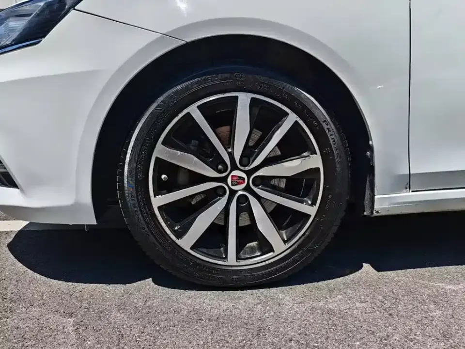 Roewe i6 Classic
