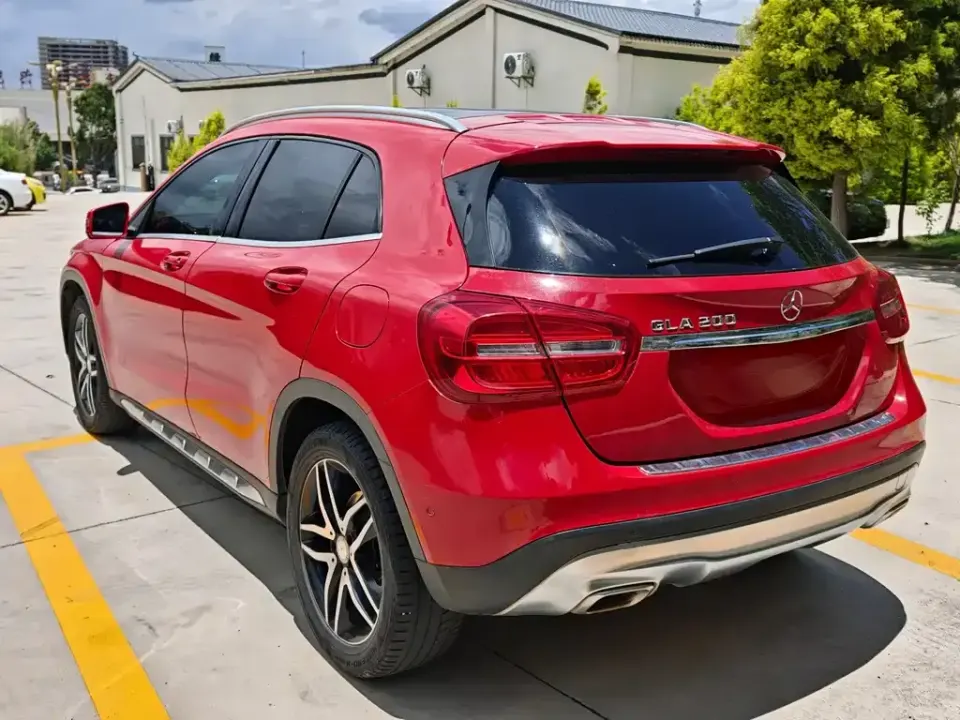 Mercedes-Benz GLA