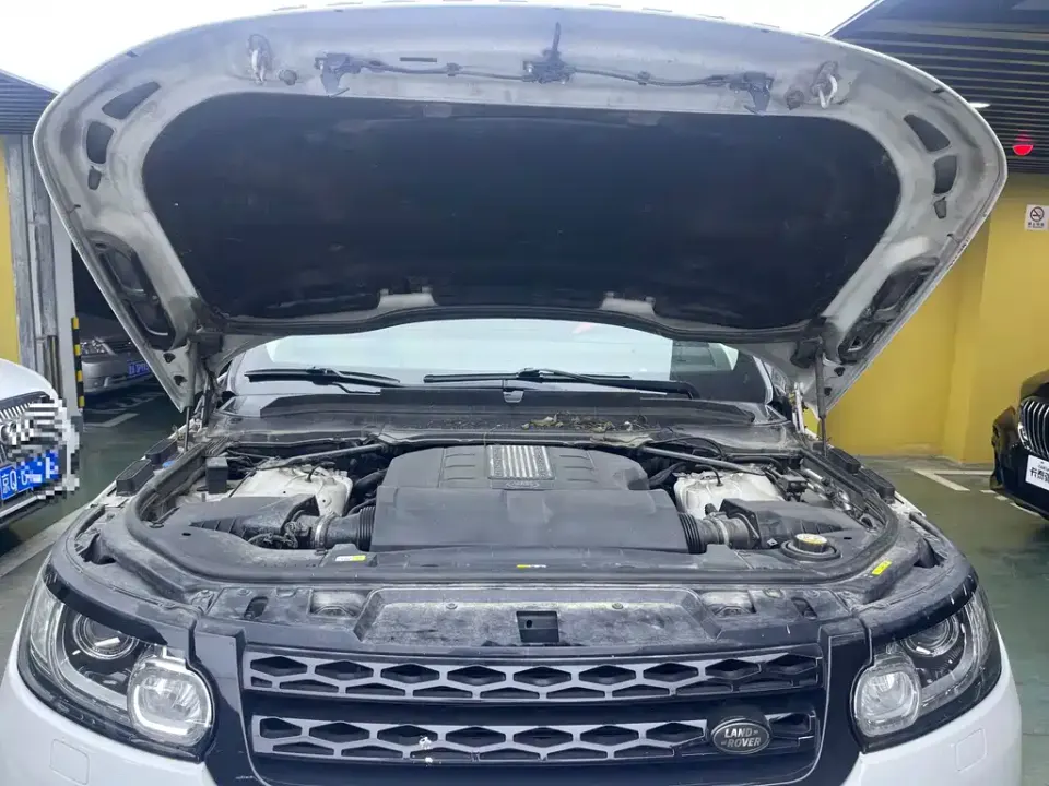 Land Rover Sport