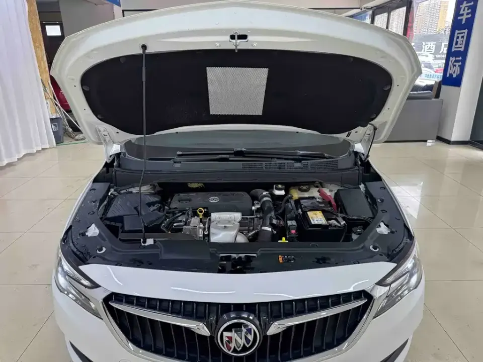Buick GL6