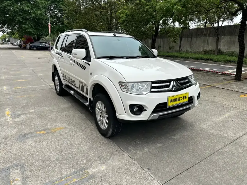 Mitsubishi Pajero Sport