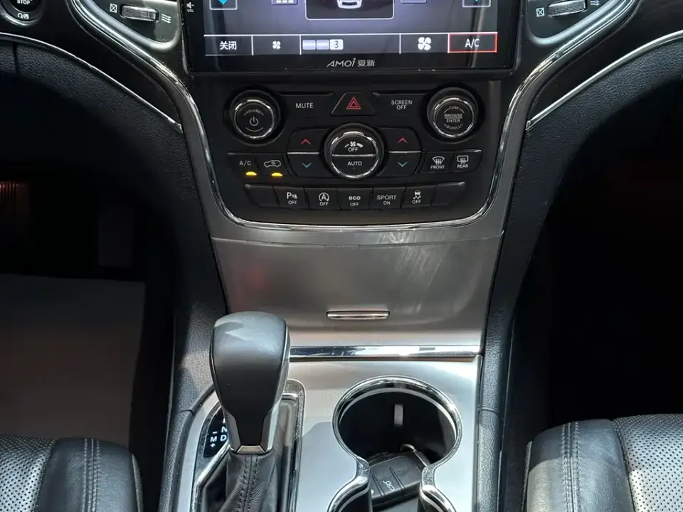 Jeep Grand Cherokee (Import)