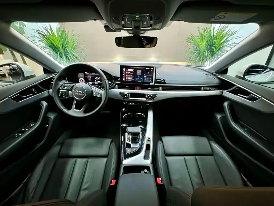 Audi A5 (Import)