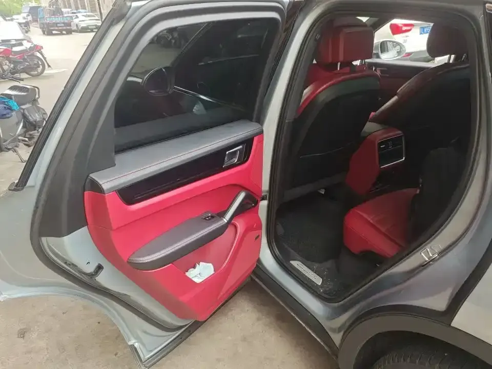 Porsche Cayenne Hybrid