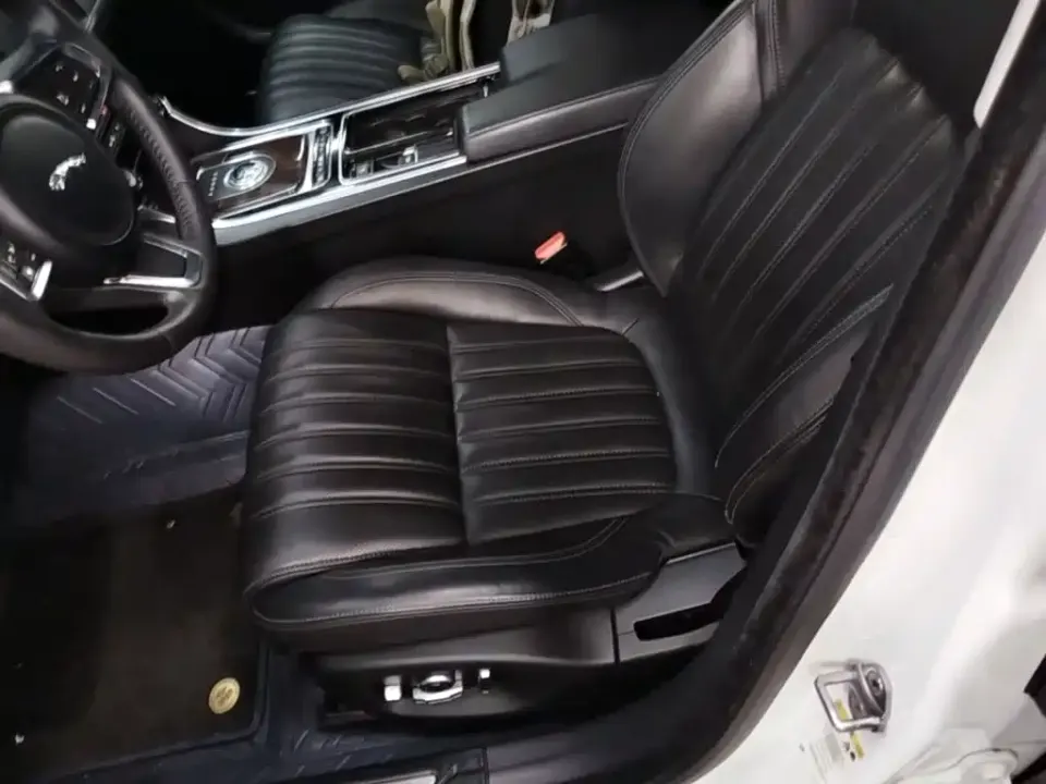 Jaguar XFL