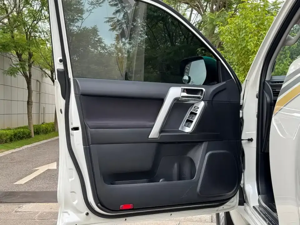 Toyota Prado (Import)