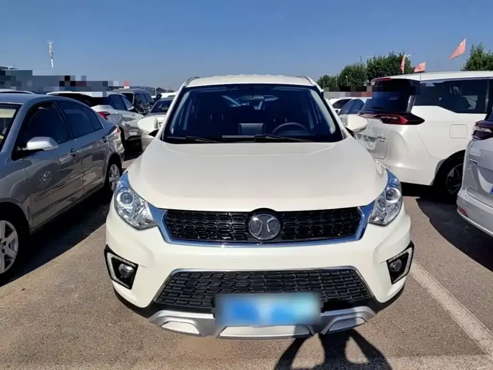 BAIC Senova X35