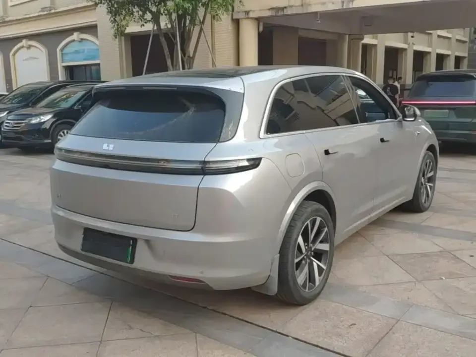Li Li L7