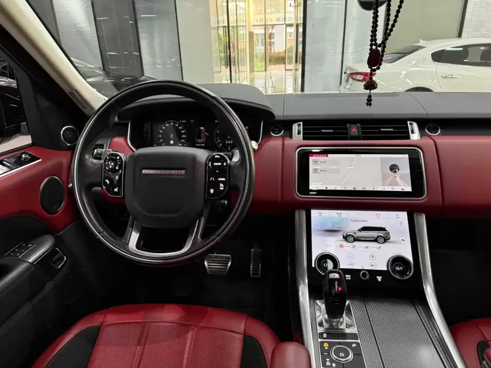 Land Rover Sport