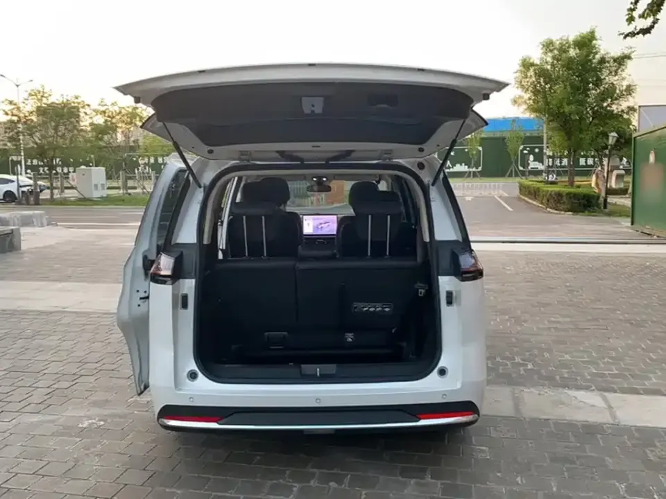 GAC Trumpchi E8 PHEV