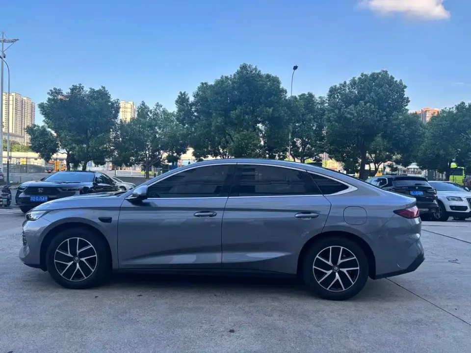 BYD Qin L