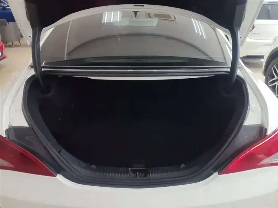 Mercedes-Benz CLA (Import)