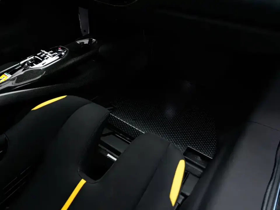 Ferrari SF90