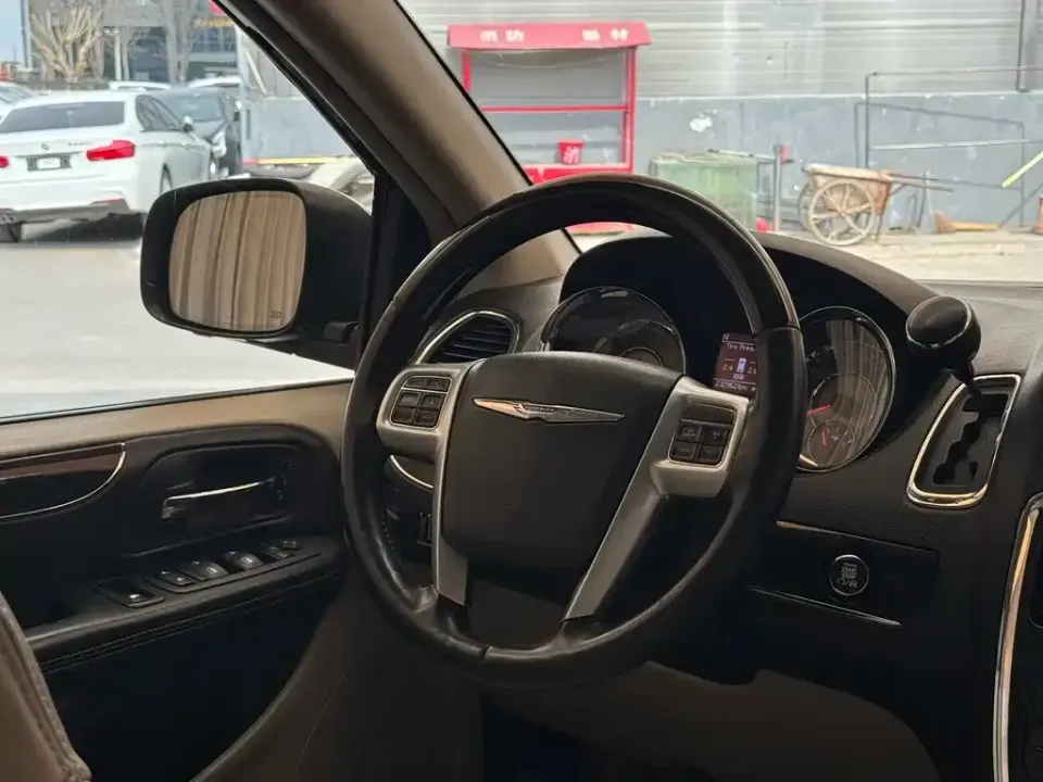 Chrysler Grand Voyager (Import)