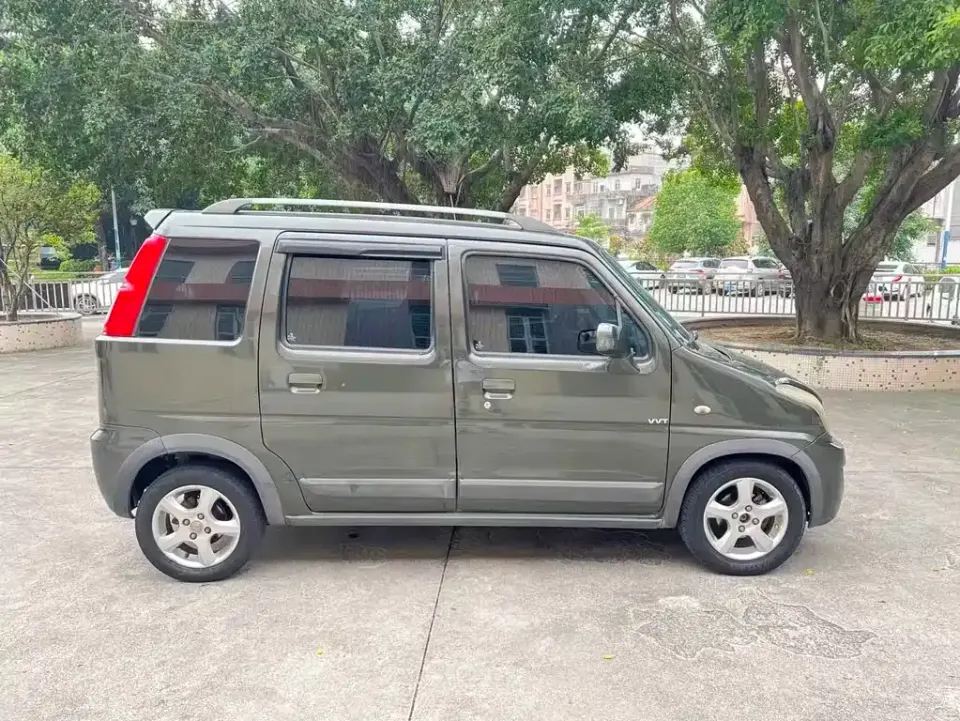 Suzuki Wagon R X5