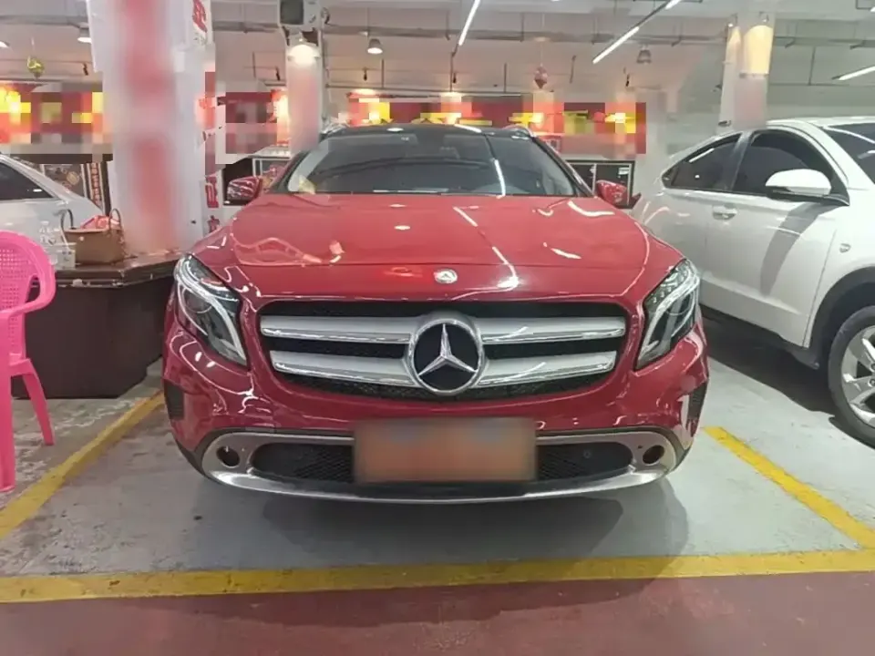 Mercedes-Benz GLA
